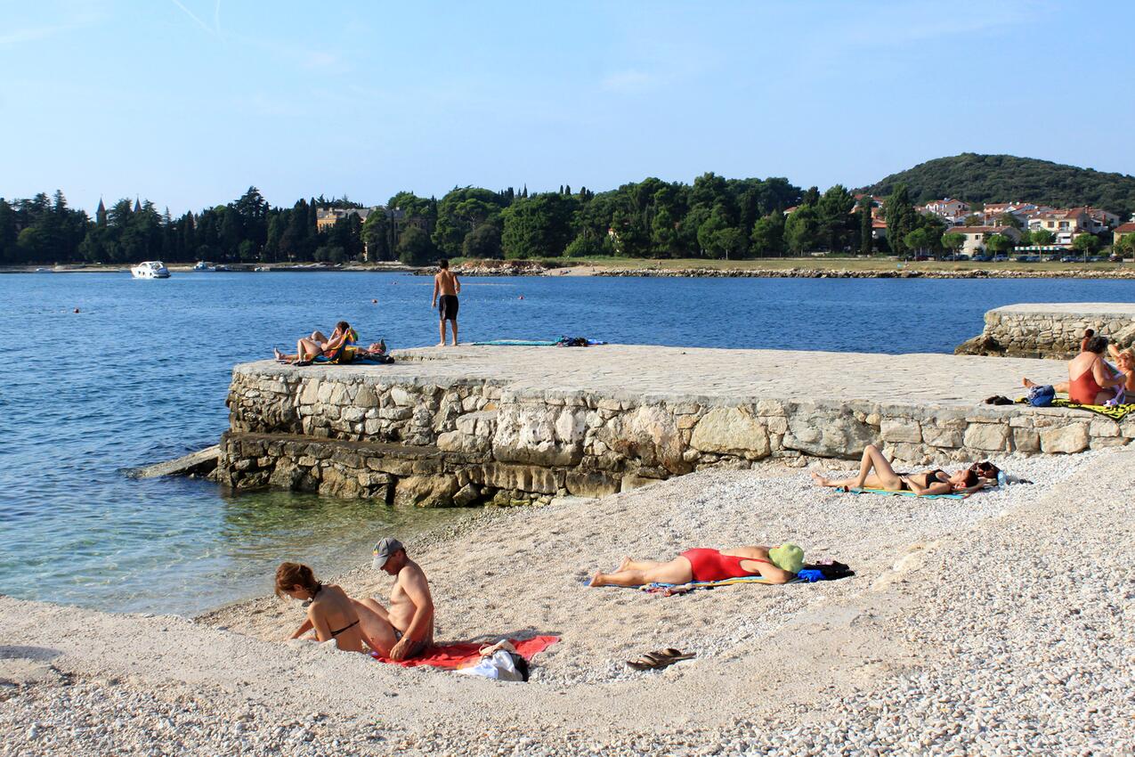 Nächster Strand - Haus mit Pool für Familien Kurili, Sredisnja Istra