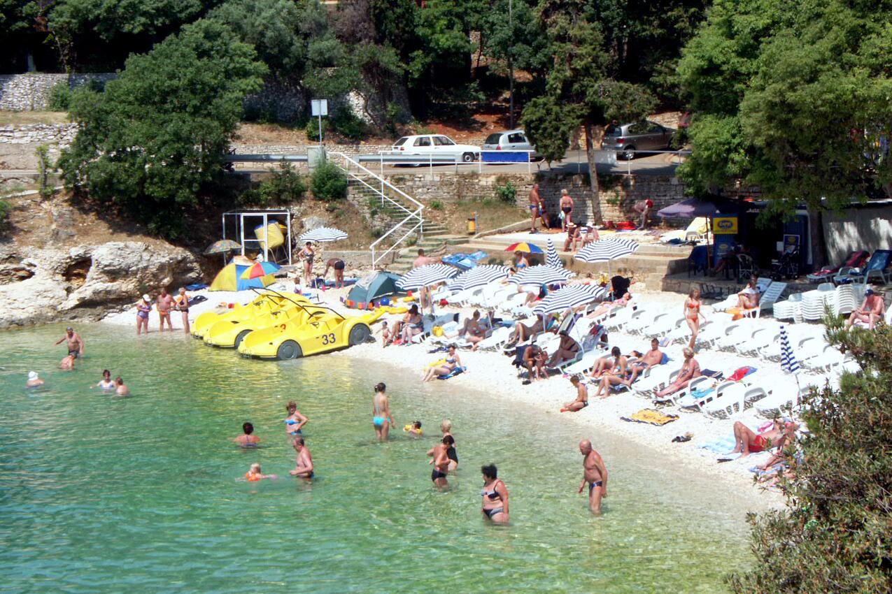Najbliža plaža - Apartmani s parkingom Rabac, Labin