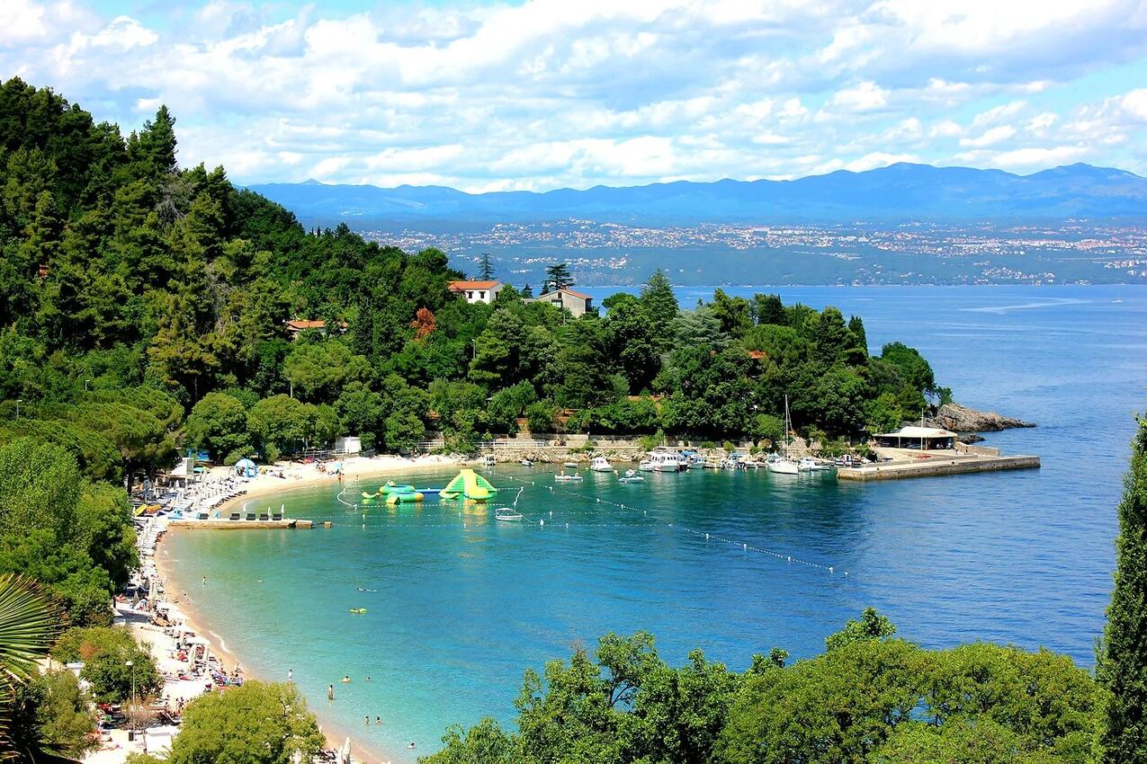 Nearest beach - Apartments and rooms by the sea Medveja, Opatija
