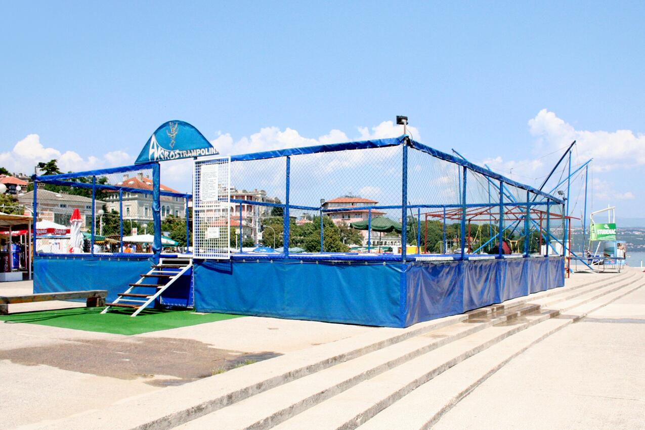 La spiaggia più vicina - Appartamenti per famiglie con bambini Veprinac, Abbazia - Opatija