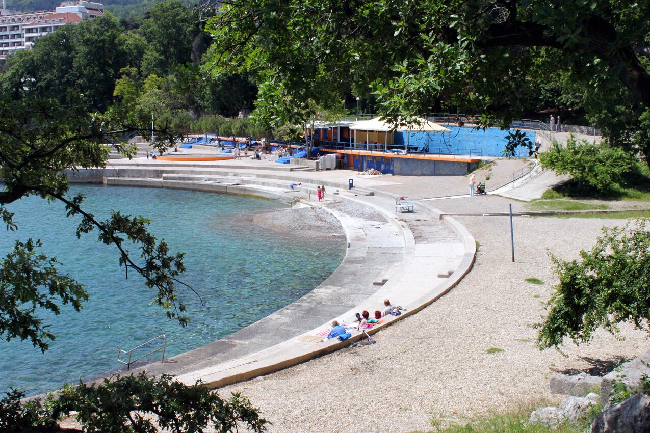 Najbliža plaža - Kuća za odmor s bazenom Lovran, Opatija