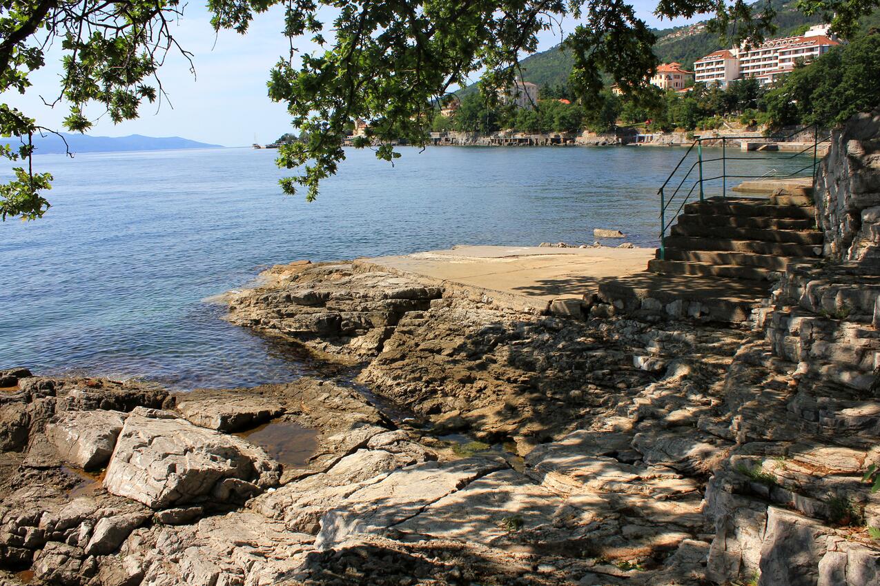 Najbliža plaža - Kuća za odmor s bazenom Lovran, Opatija