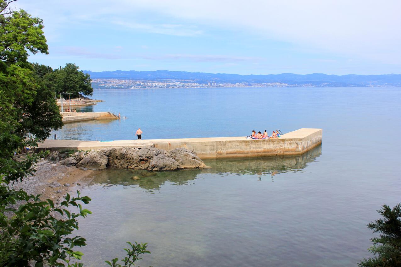 Najbliža plaža - Kuća za odmor s bazenom Lovran, Opatija