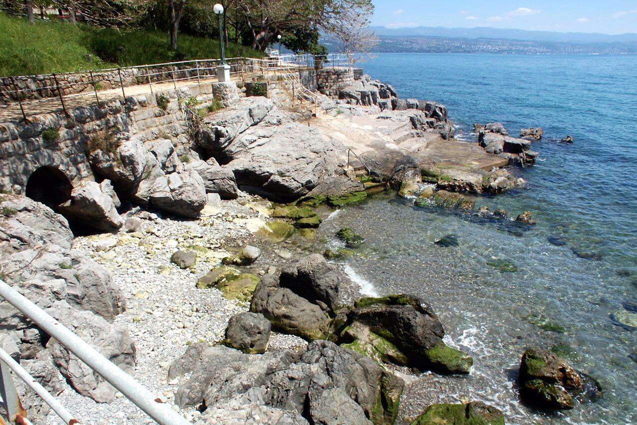 Nærmeste strand - Leiligheter med parkering Lovran, Opatija