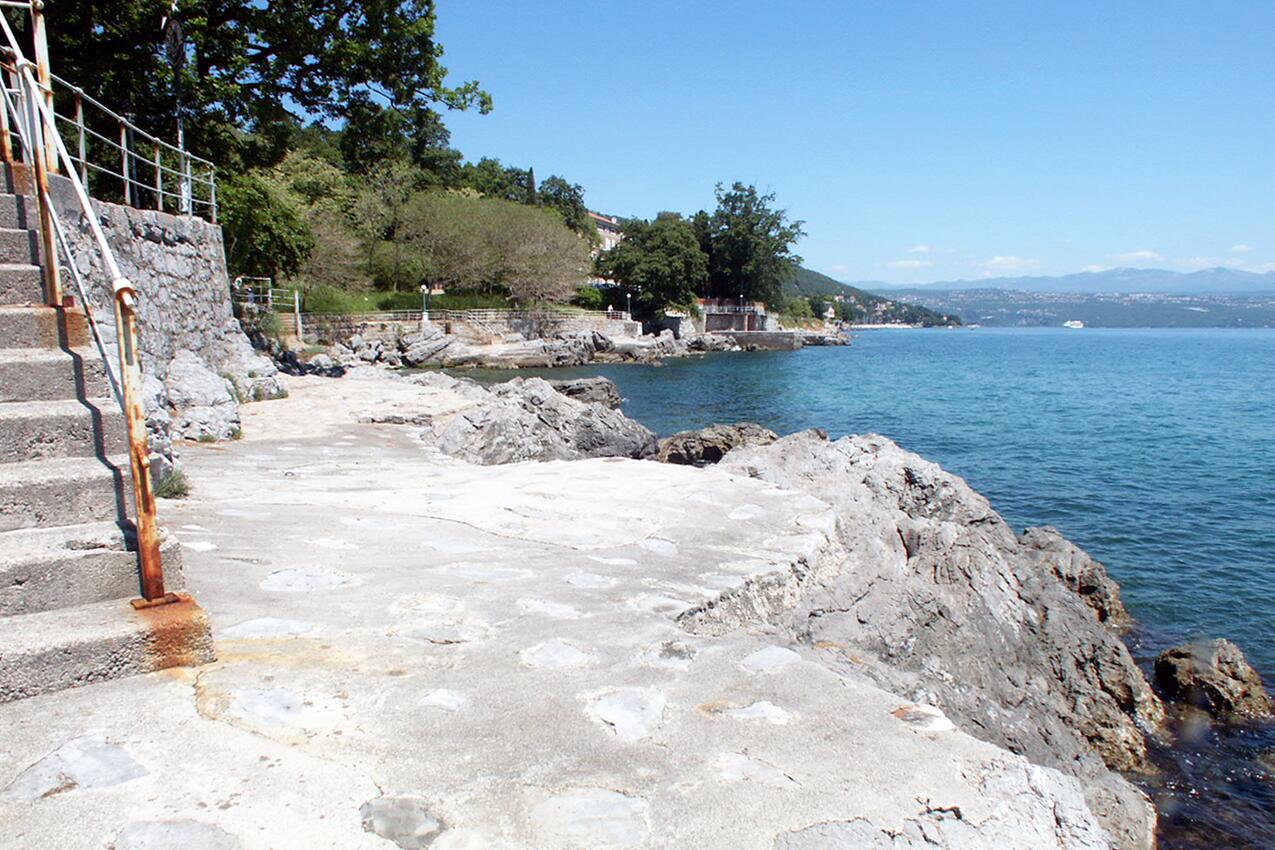 Nærmeste strand - Leiligheter med parkering Lovran, Opatija