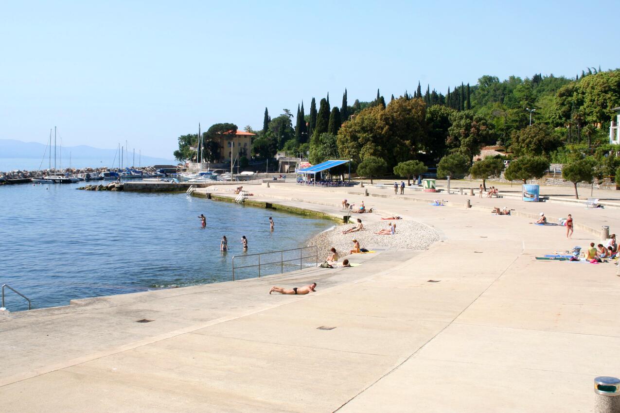 Nächster Strand - Haus mit Pool für Familien Rim, Sredisnja Istra