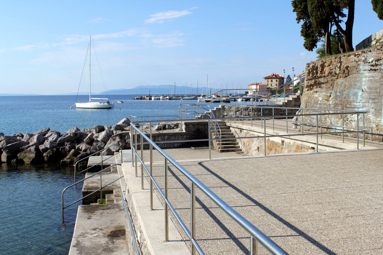 La spiaggia più vicina - Appartamenti con parcheggio Mihotici, Abbazia - Opatija