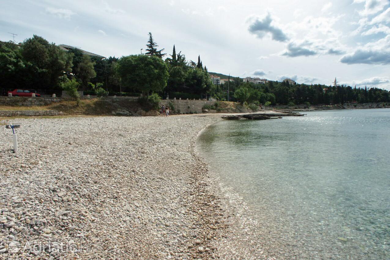 Nearest beach - Apartments with a parking space Crikvenica