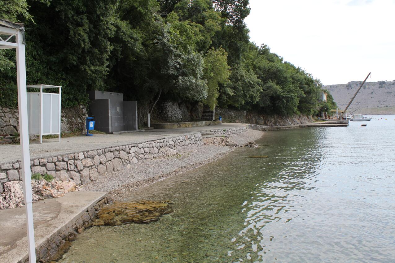 Nearest beach - Apartments with parking spaces Šmrika, Kraljevica