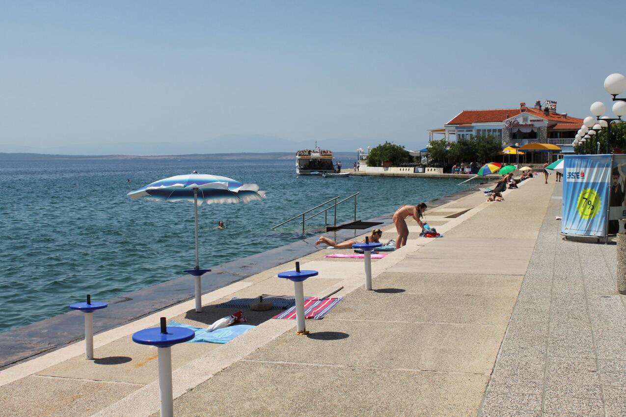 Nermeste strand - Lejligheder og værelser med parkering Selce, Crikvenica