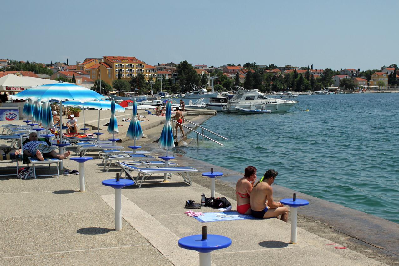 Nermeste strand - Lejligheder og værelser med parkering Selce, Crikvenica