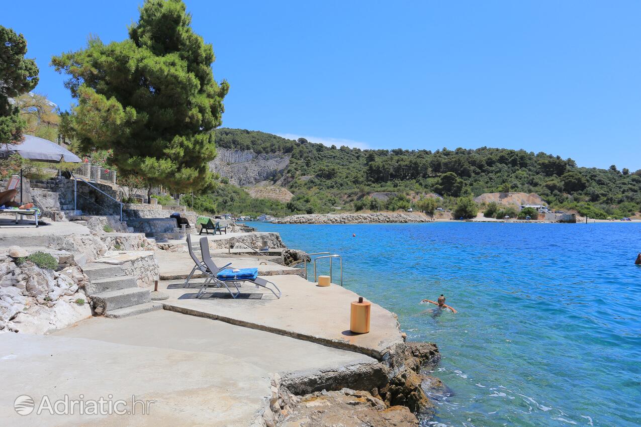 La spiaggia più vicina - Appartamenti accanto al mare Okrug Donji, Bua - Čiovo