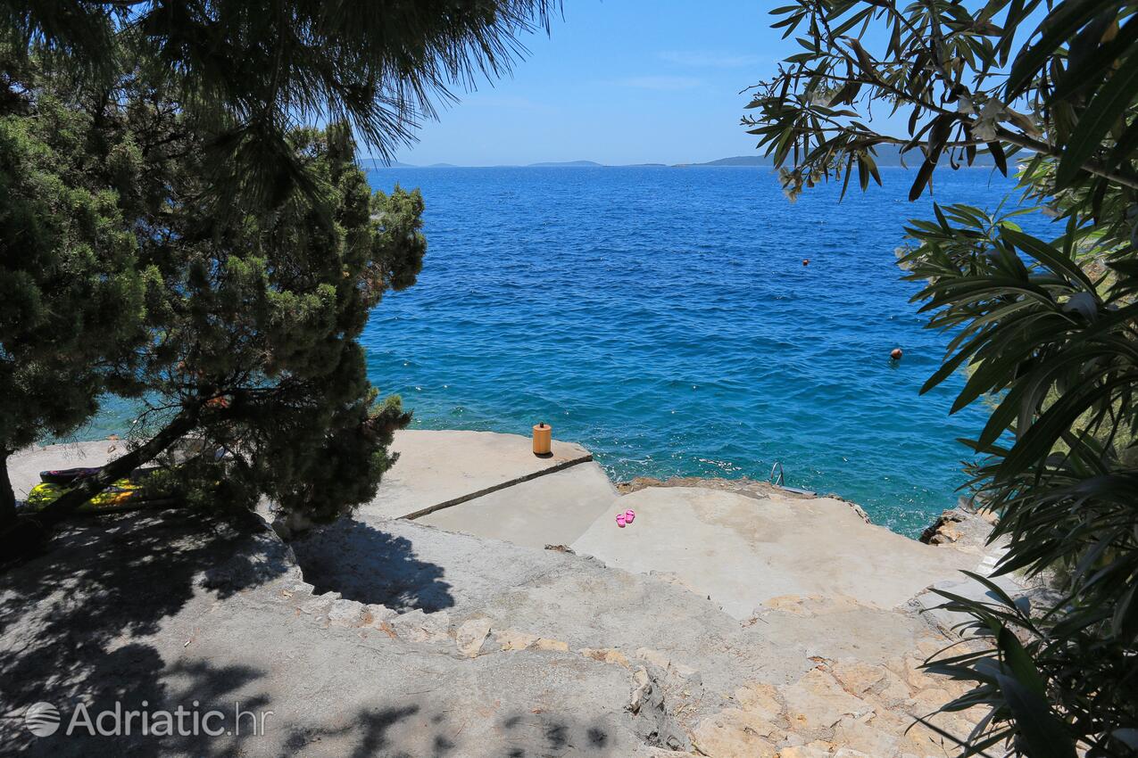 La spiaggia più vicina - Appartamenti accanto al mare Okrug Donji, Bua - Čiovo