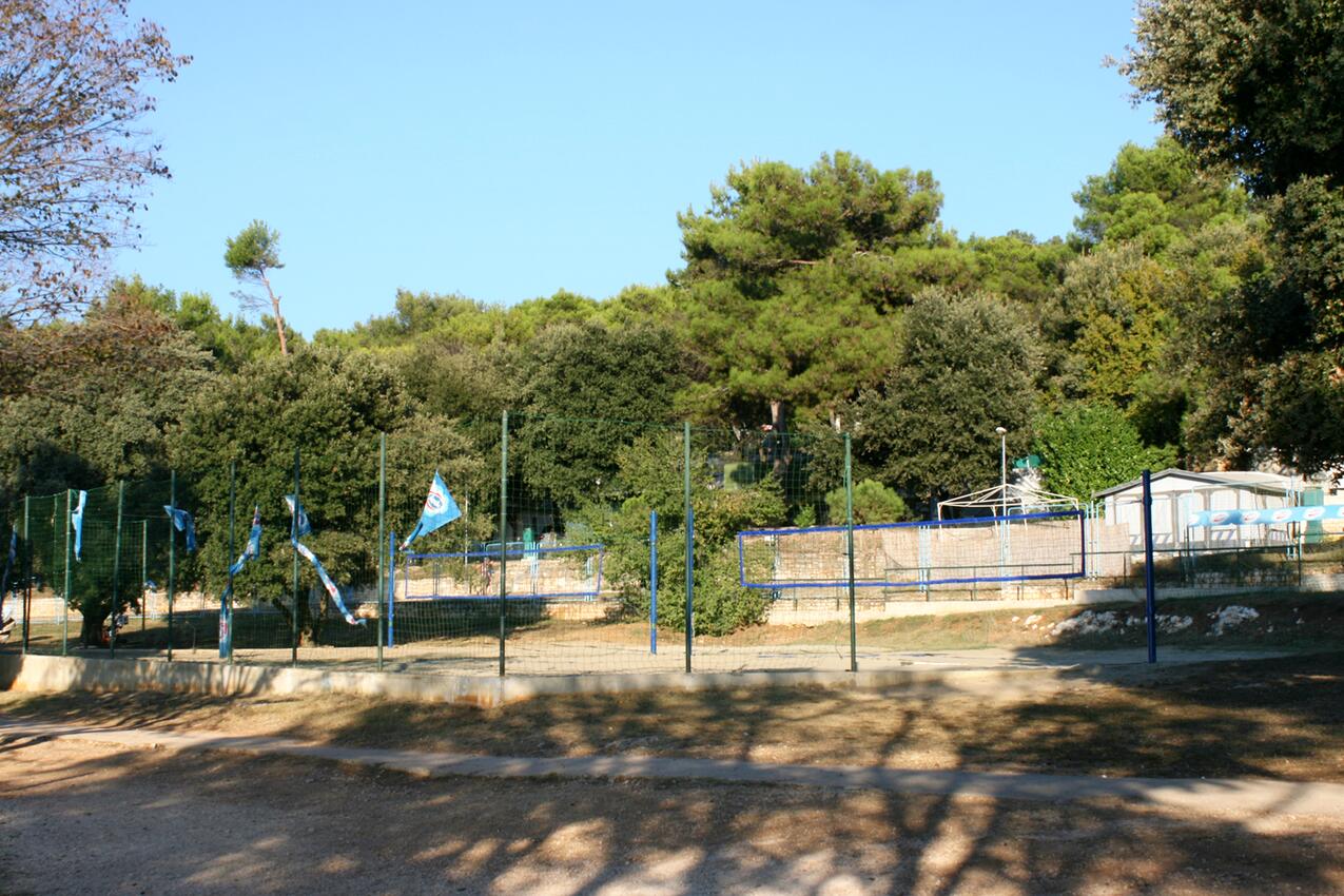 Nächster Strand - Haus mit Pool für Familien Mofardini, Sredisnja Istra