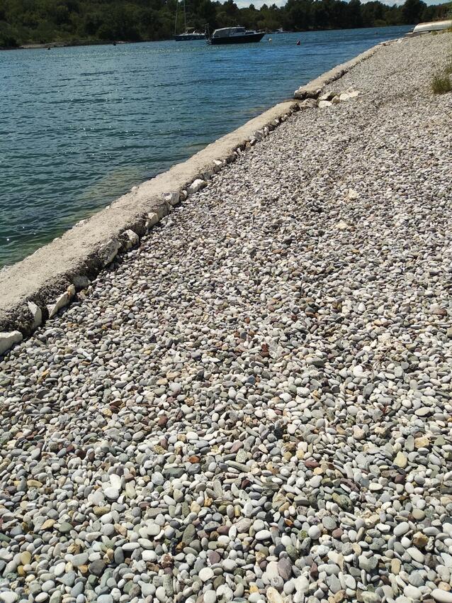 Legközelebbi strand - Apartmanok parkolóhellyel Bilice, Krka