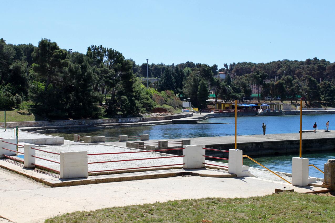 La spiaggia più vicina - Appartamenti accanto al mare Pola - Pula
