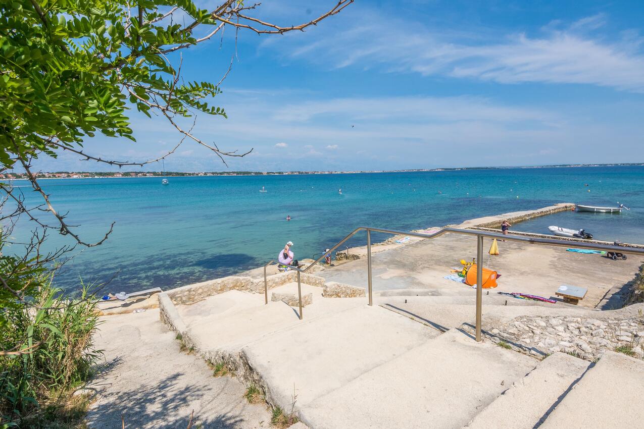 Nächster Strand - Ferienwohnungen mit Parkplatz Vir - Kozjak, Vir