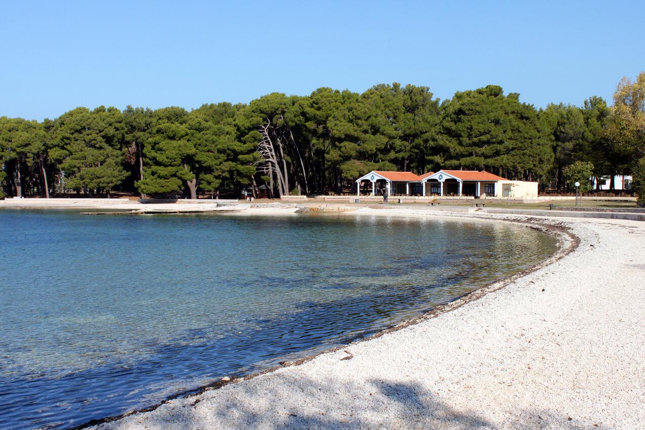 Najbliža plaža - Apartmani s parkingom Štinjan, Pula