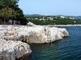 Der Strand  im Ort Novi Vinodolski, Novi Vinodolski.