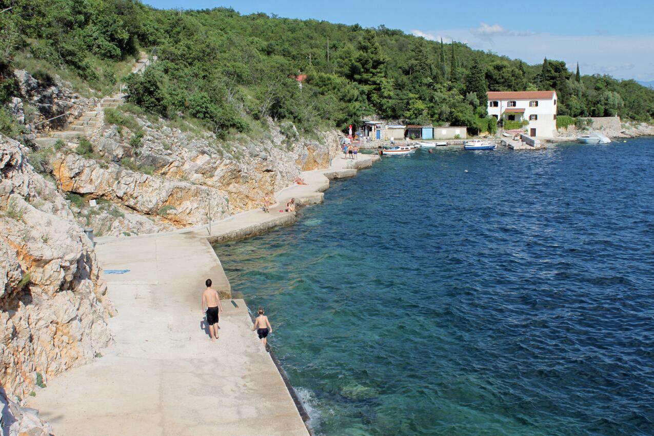 Najbliža plaža - Apartmani s parkingom Jadranovo, Crikvenica