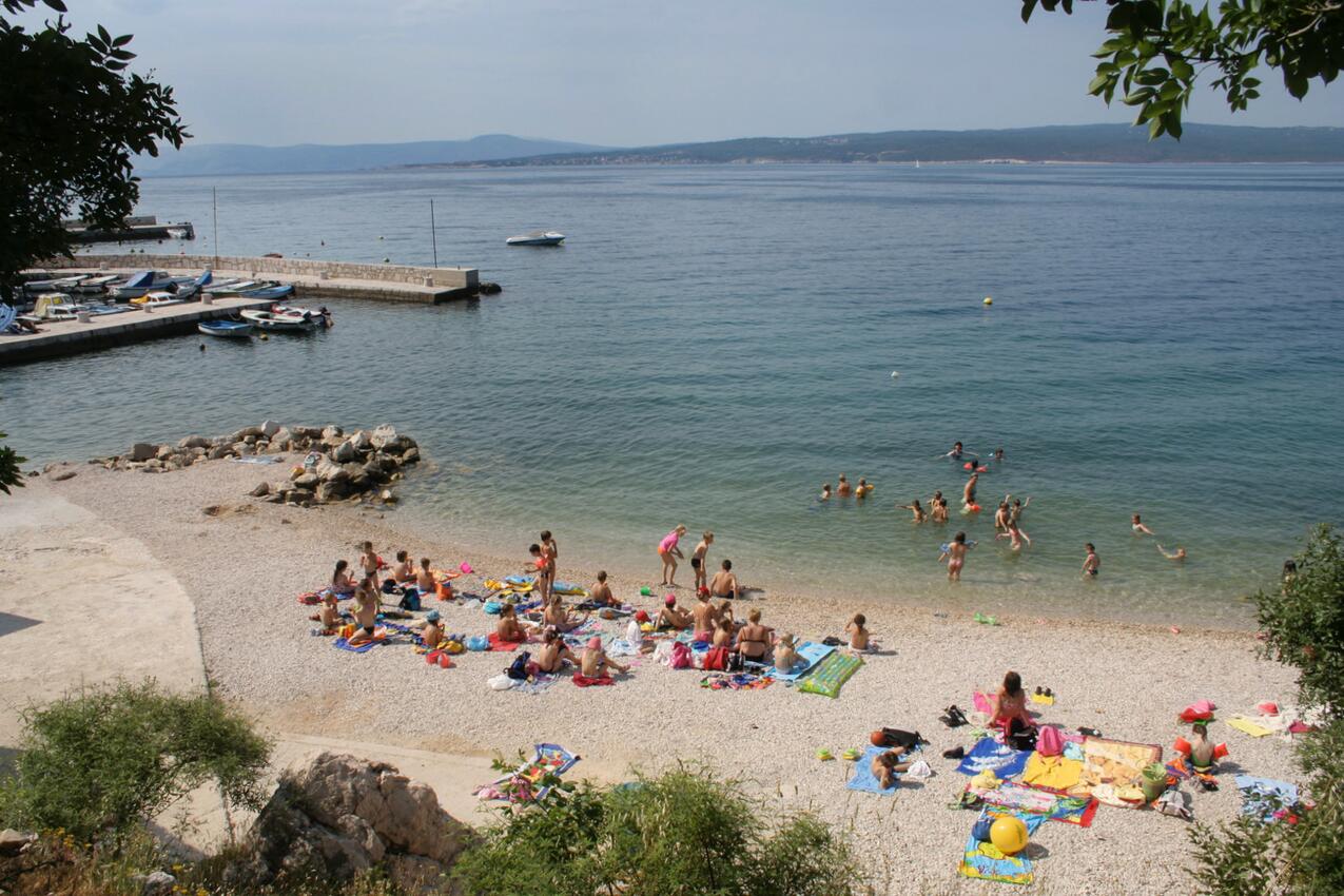 Najbližja plaža - Apartmaji s parkingom Dramalj, Crikvenica