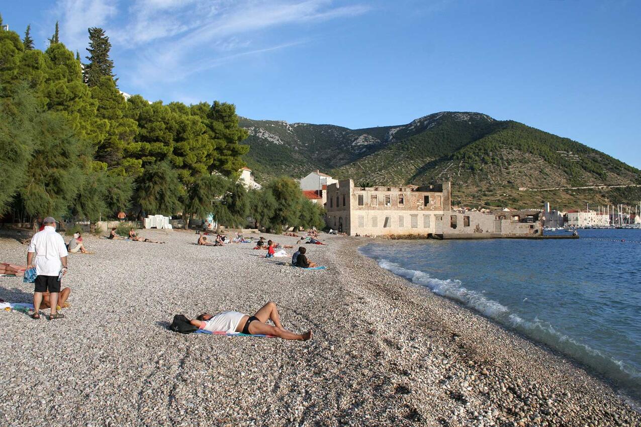 La spiaggia più vicina - Appartamenti accanto al mare Comisa - Komiža, Lissa - Vis