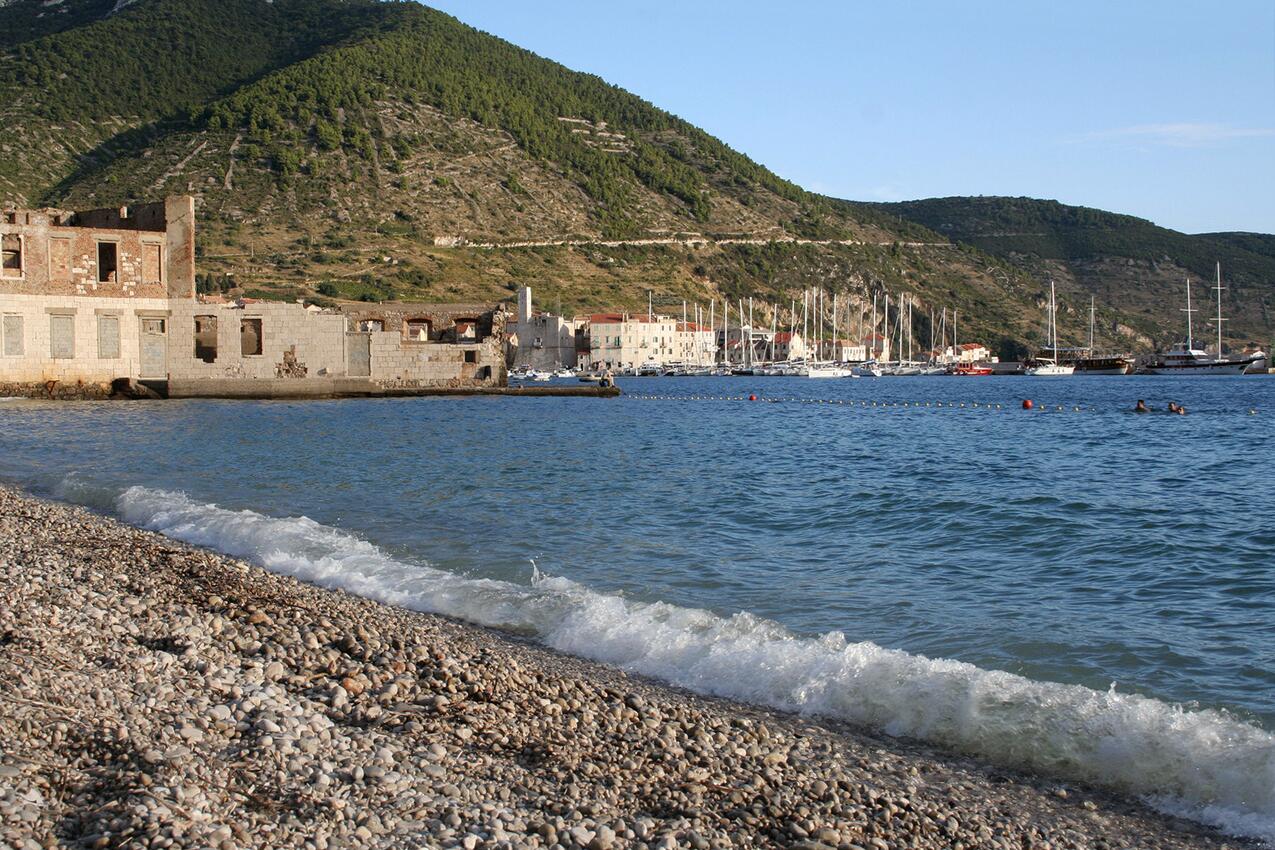 La spiaggia più vicina - Appartamenti accanto al mare Comisa - Komiža, Lissa - Vis