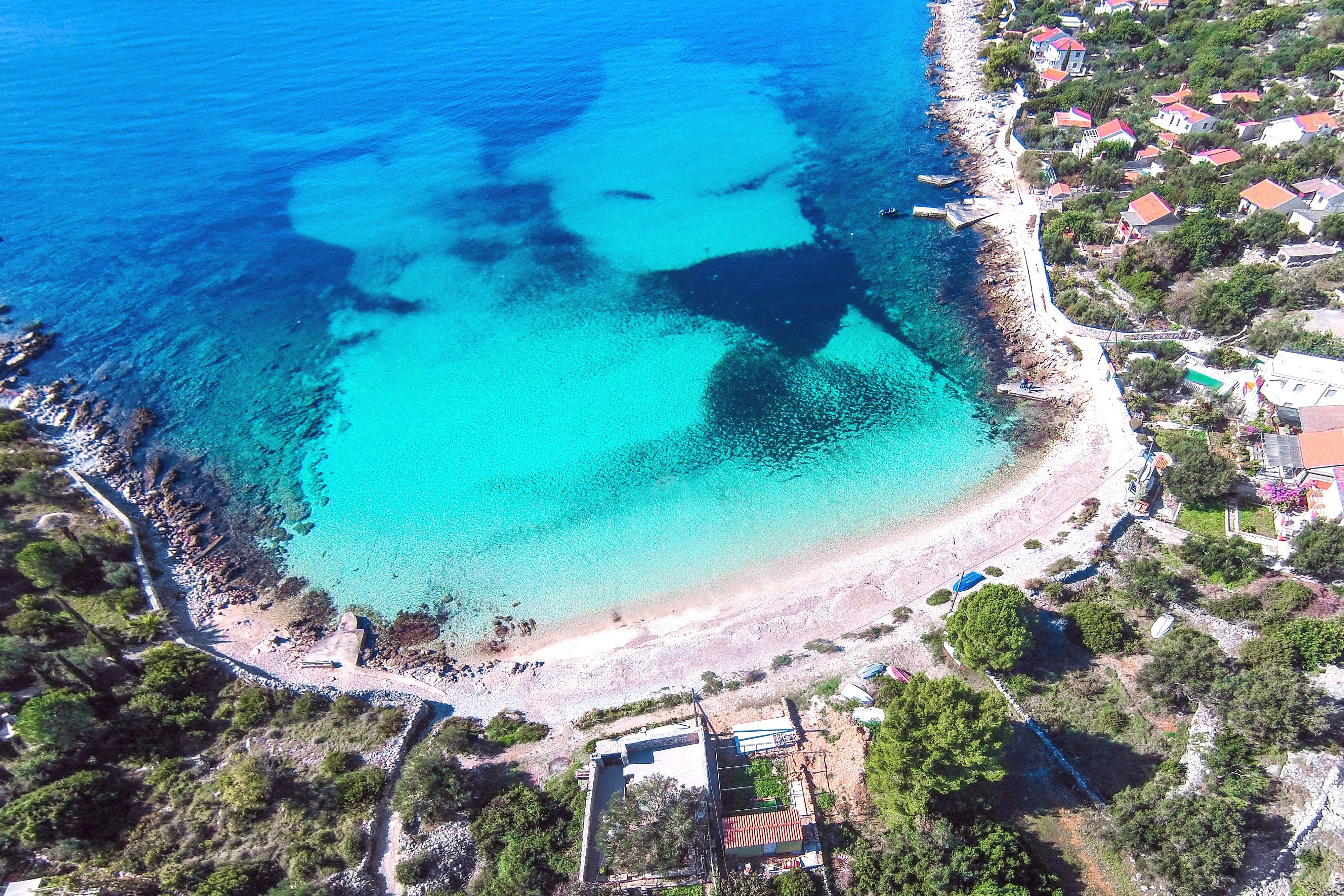 Where to stay near Vela Rina