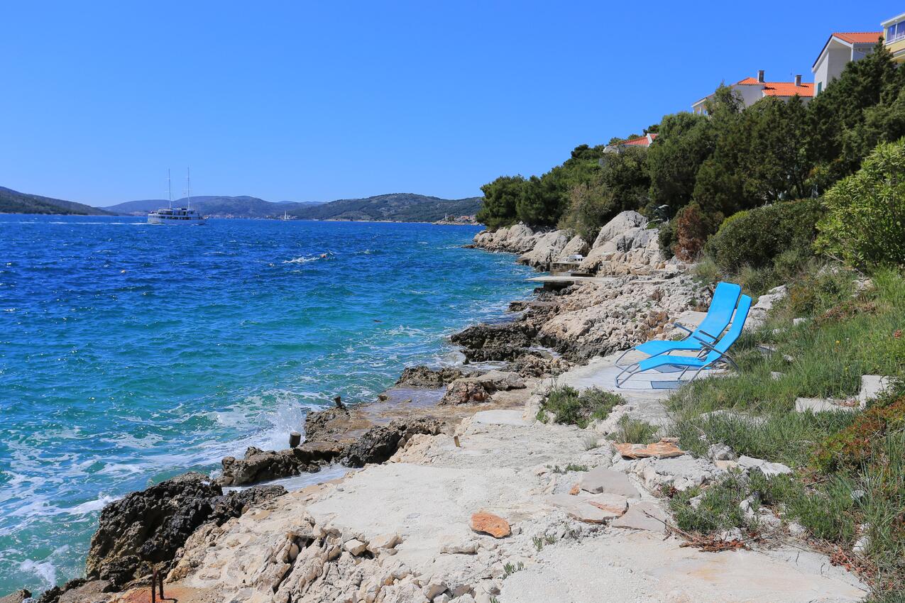 Nächster Strand - Ferienwohnungen am Meer Okrug Donji, Ciovo
