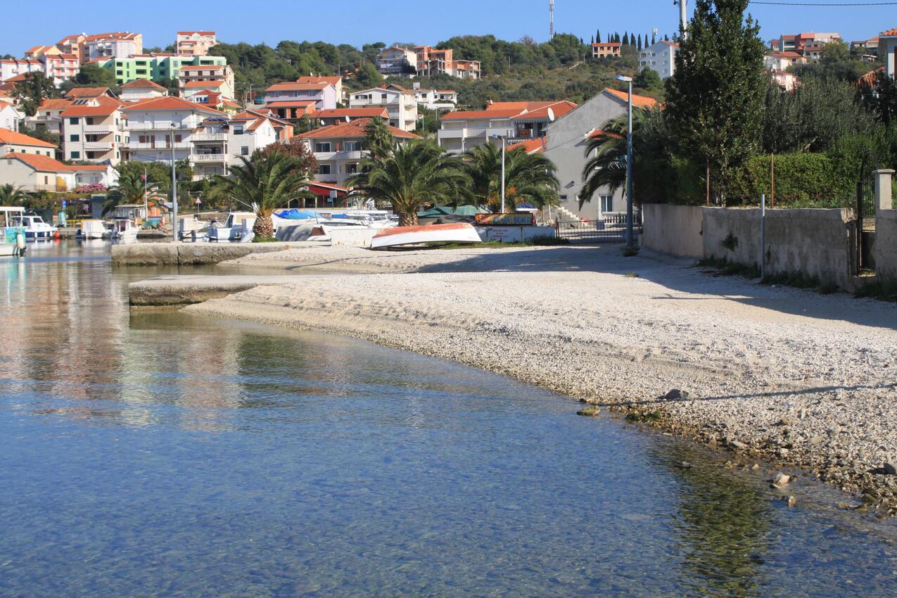 Nearest beach - Apartments by the sea Okrug Gornji, Čiovo