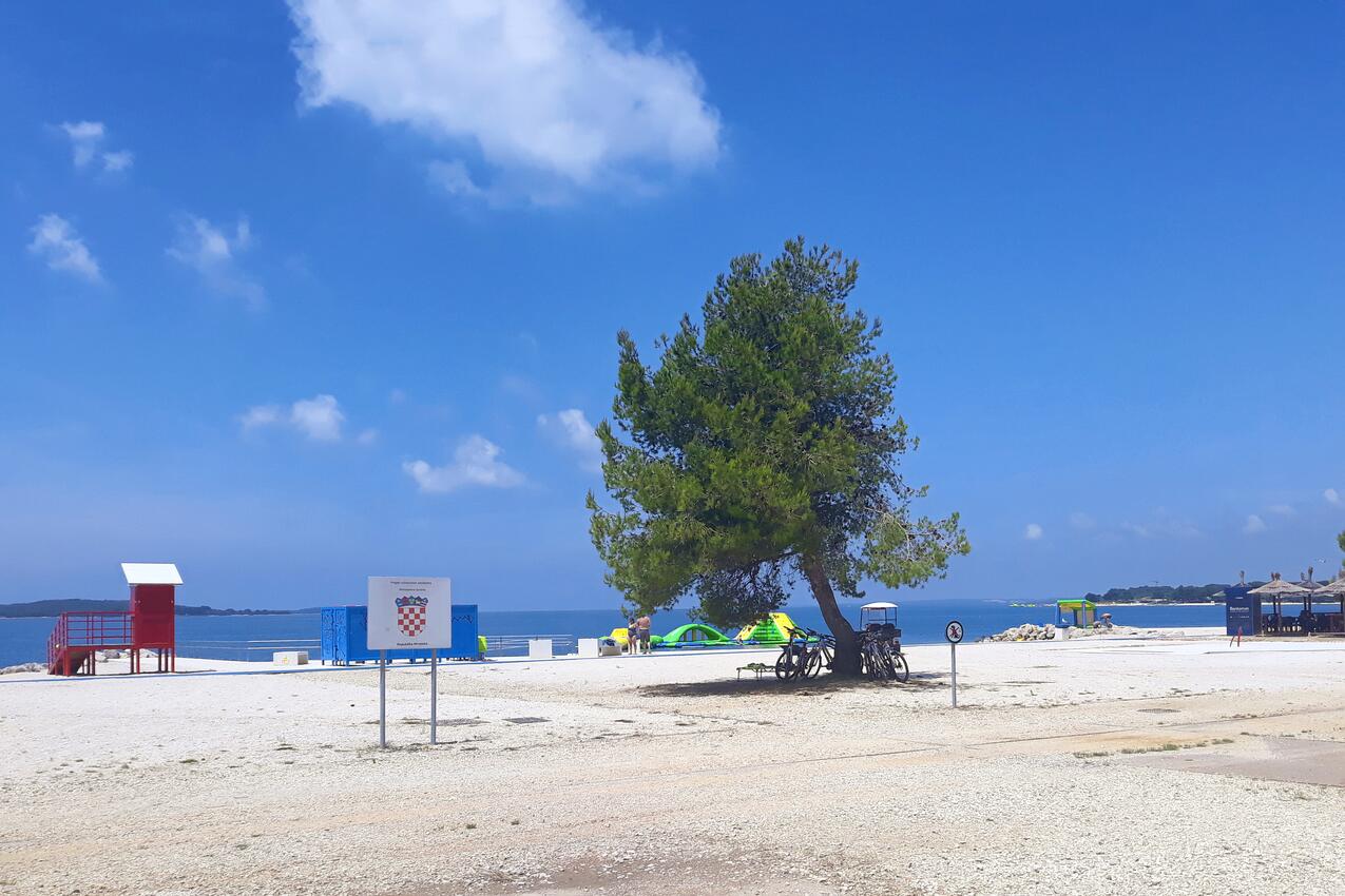 La spiaggia più vicina - Appartamenti con parcheggio Stinjan, Pola - Pula