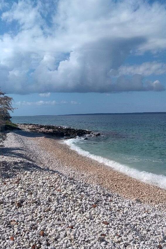 Najbliža plaža - Apartmani s internetom Silba