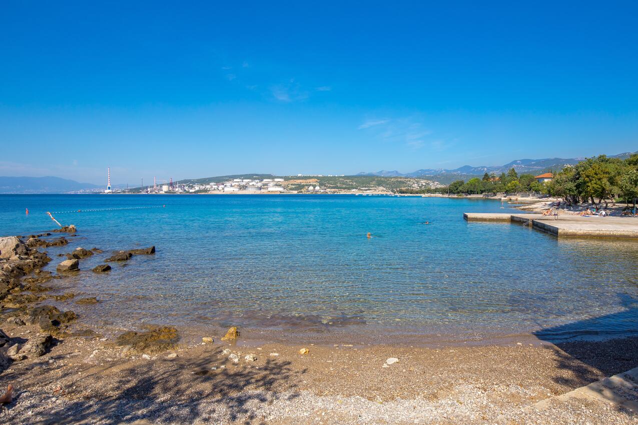 Nearest beach - Apartments and rooms with parking space Kraljevica