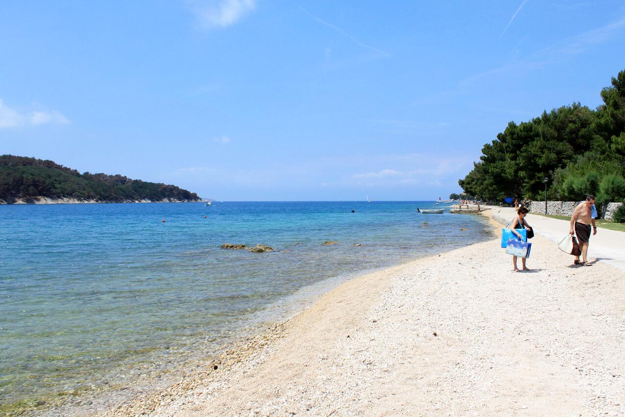 Najbliža plaža - Sobe s privatnim parkingom Cres