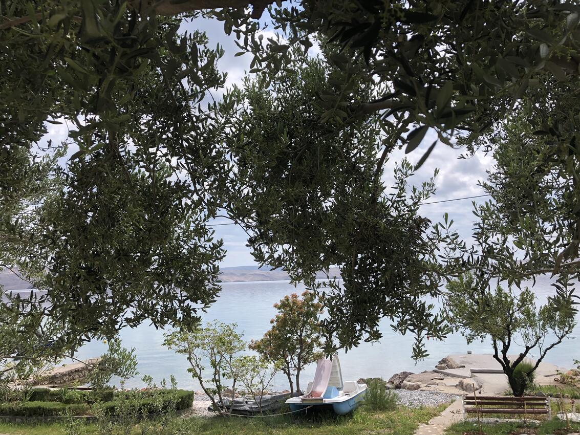Nächster Strand - Ferienhaus mit Parkplatz Cesarica, Karlobag