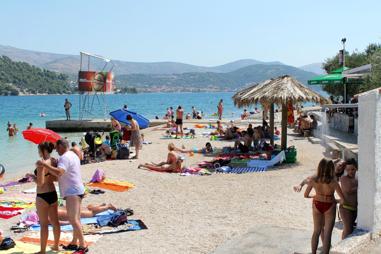 Nærmeste strand - Leiligheter og rom med parkering Marina, Trogir