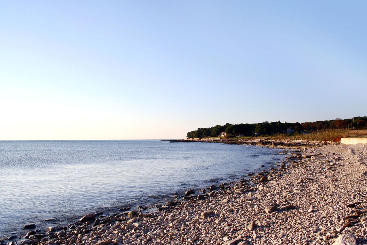 Nächster Strand - Ferienwohnungen mit Parkplatz Novigrad