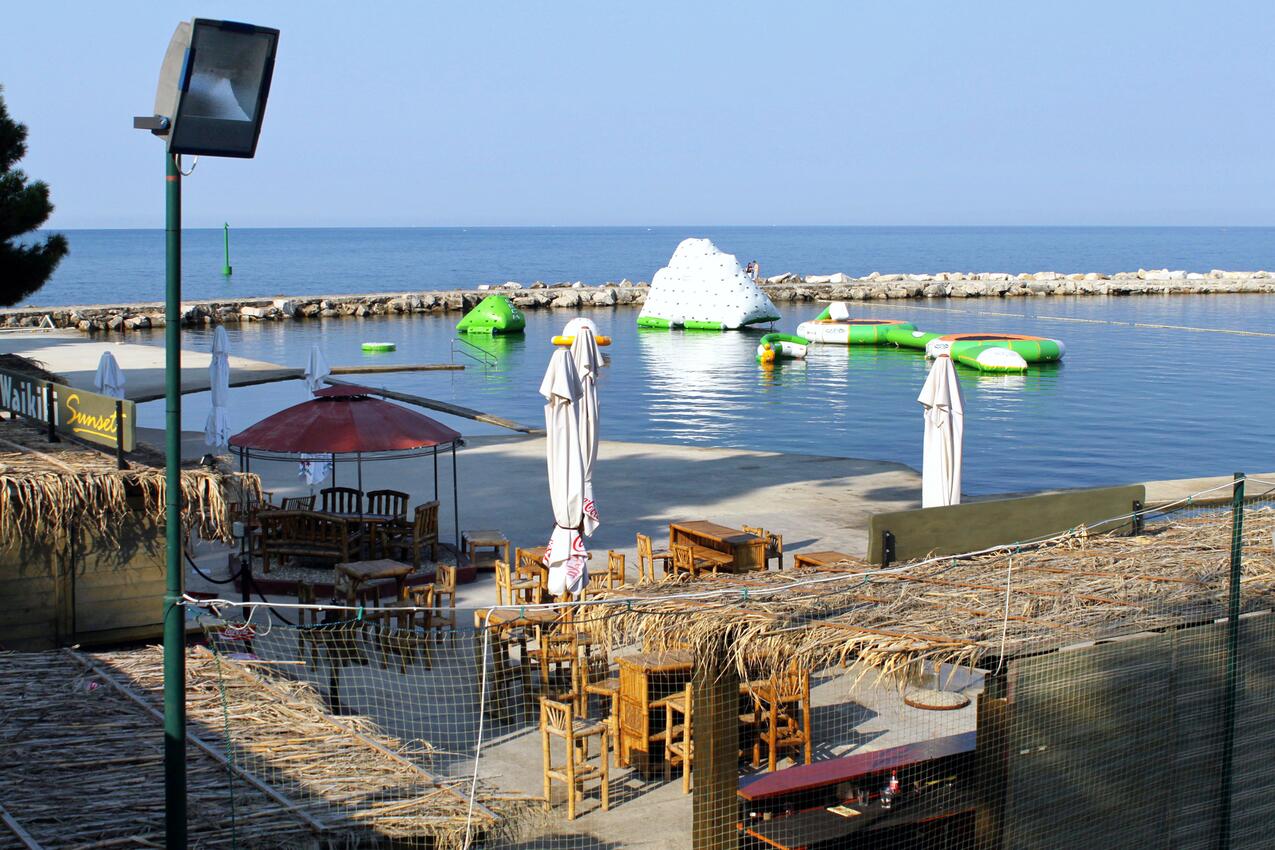 La spiaggia più vicina - Appartamenti con Internet Novigrad