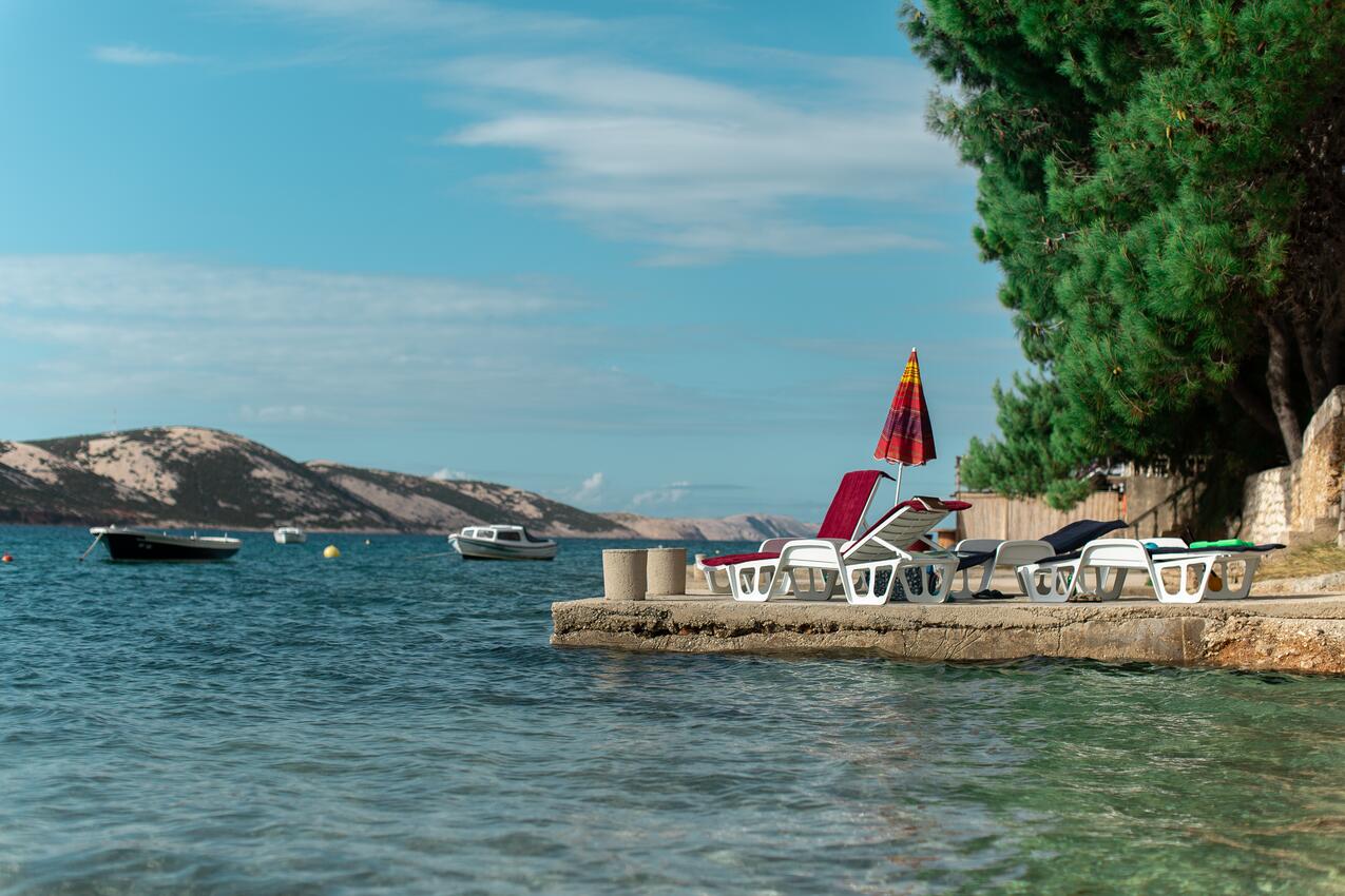 Nächster Strand - Ferienwohnungen mit Parkplatz Omisalj, Krk