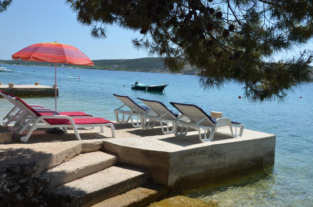 Nächster Strand - Ferienwohnungen mit Parkplatz Omisalj, Krk