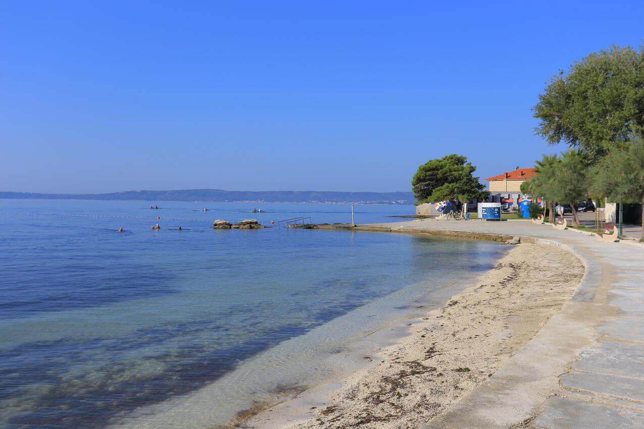Nächster Strand - Ferienwohnungen mit Parkplatz Kastel Gomilica, Kastela