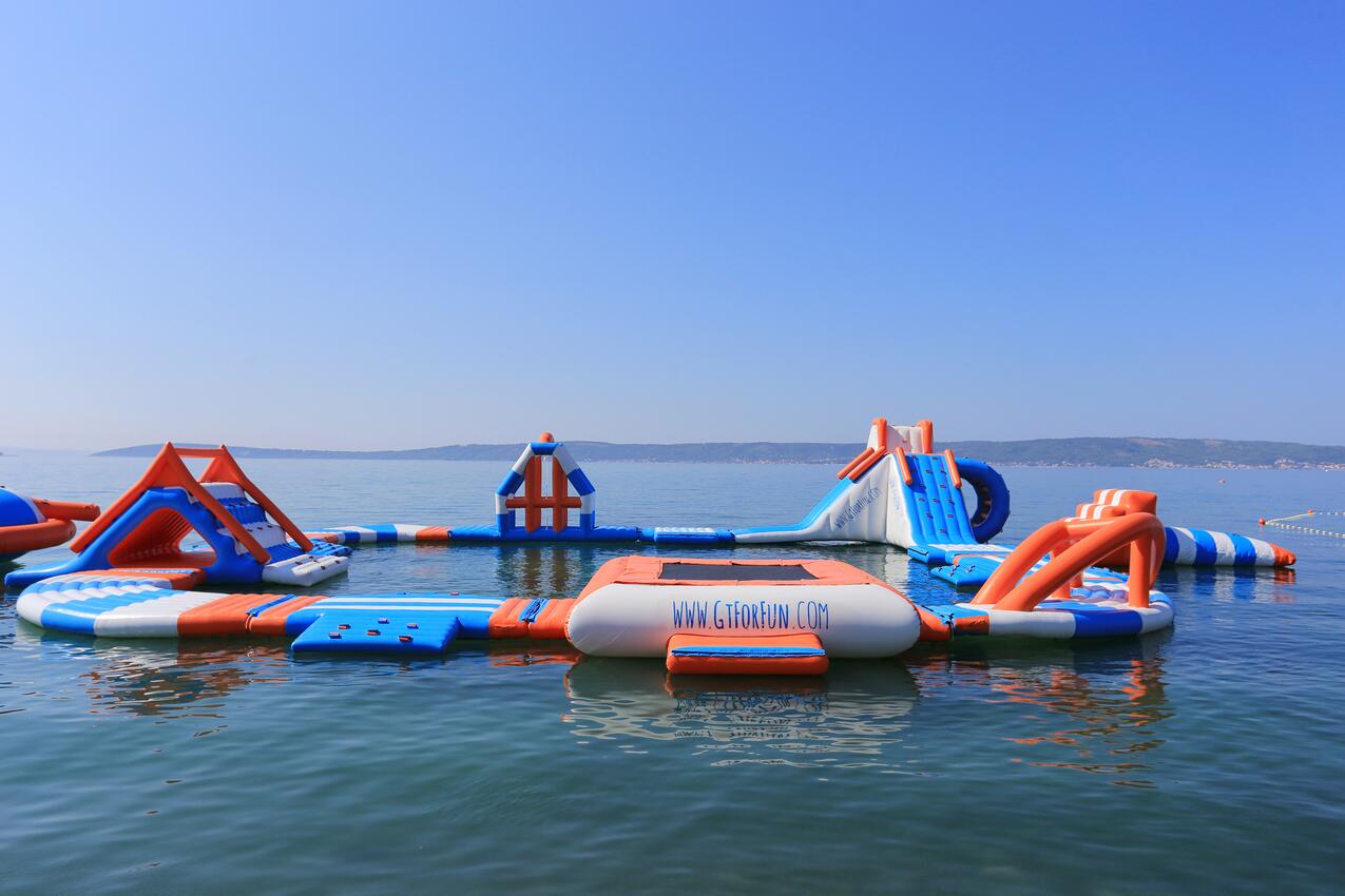 Nächster Strand - Ferienwohnungen mit Pool Kastel Luksic, Kastela