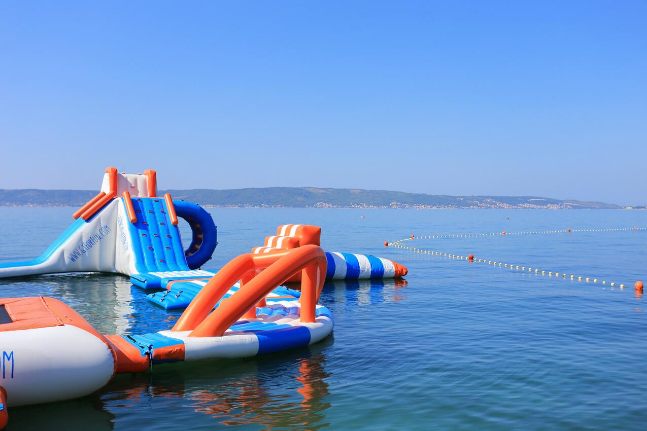Nächster Strand - Ferienwohnungen mit Pool Kastel Luksic, Kastela