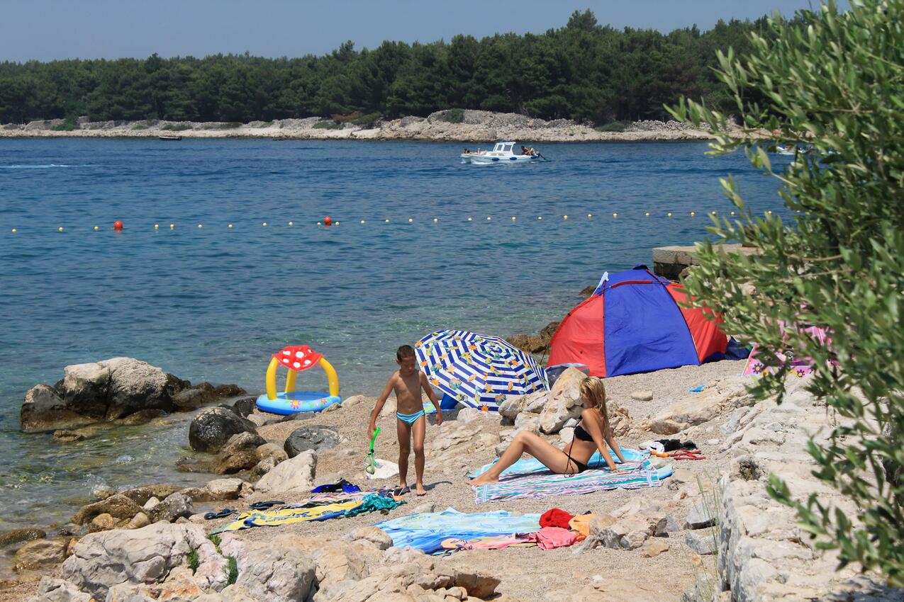 Nächster Strand - Ferienwohnungen am Meer Punat, Krk