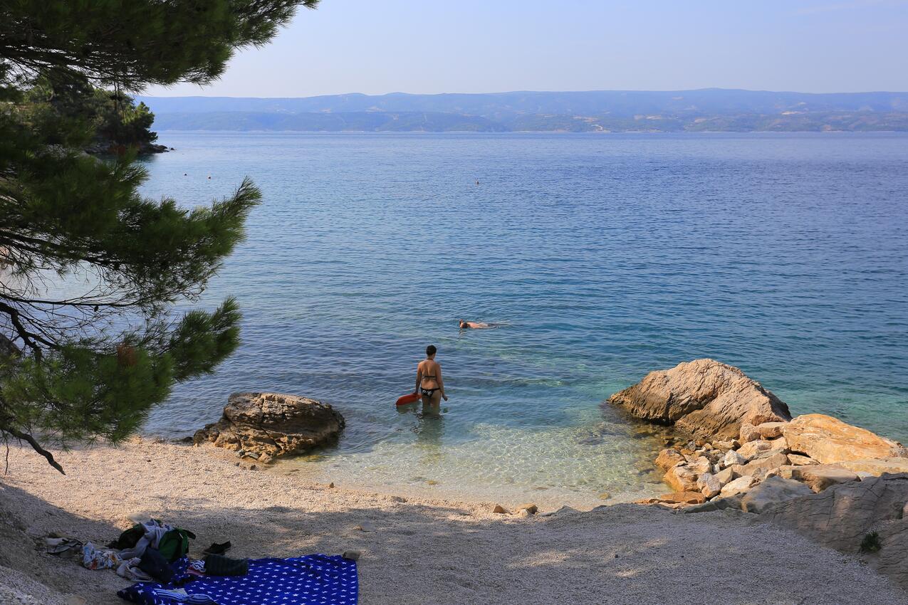 La spiaggia più vicina - Appartamenti con parcheggio Almissa - Omiš