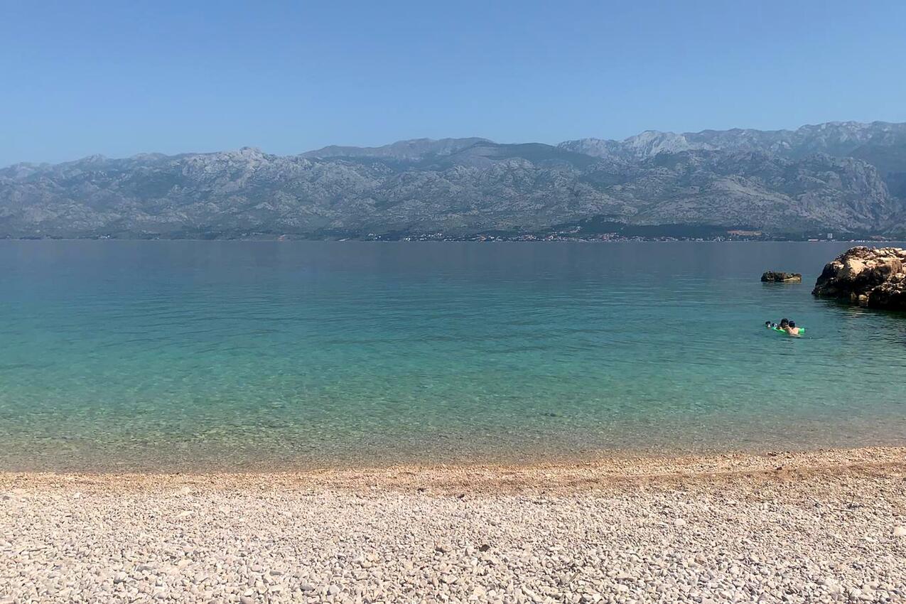 Nächster Strand - Haus mit Pool für Familien Radovin, Zadar