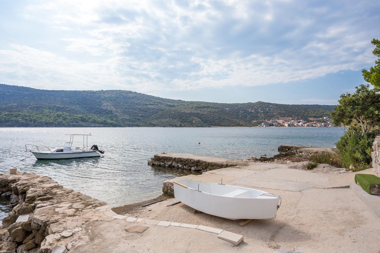 La spiaggia più vicina - Appartamenti accanto al mare Poljica, Traù - Trogir