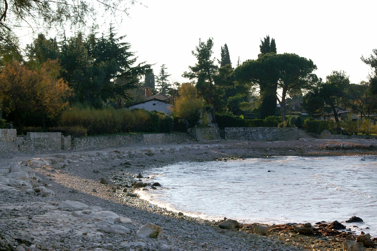 La spiaggia più vicina - Appartamenti con parcheggio Daila - Dajla, Novigrad
