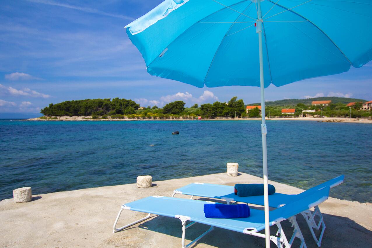 Nearest beach - Apartments by the sea Sućuraj, Hvar