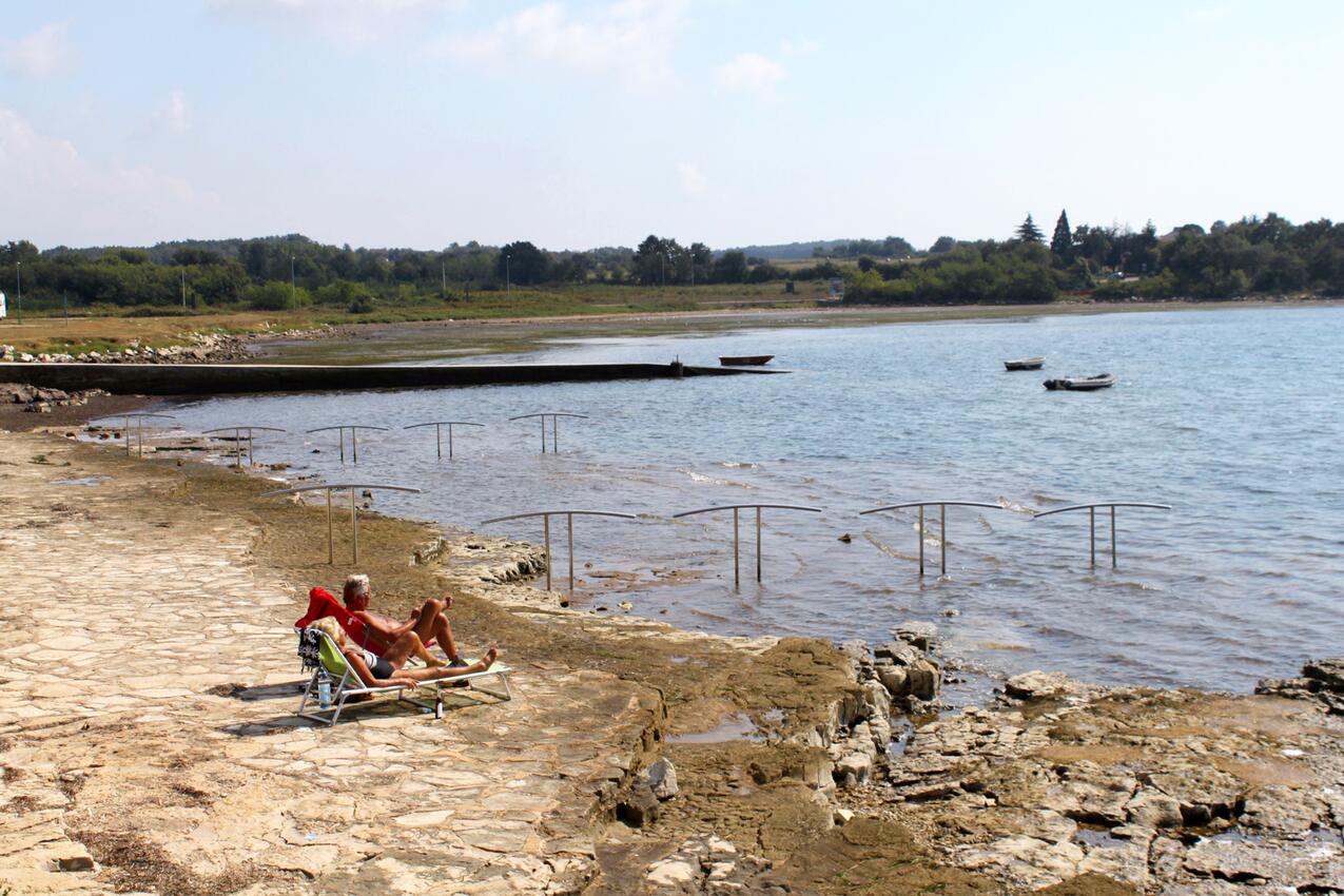 Nächster Strand - Ferienwohnungen mit Parkplatz Karigador, Novigrad